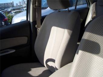 2005 Toyota Belta Pictures
