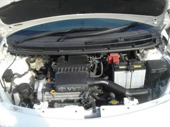 2005 Toyota Belta Pictures