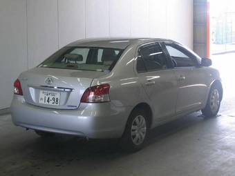 2005 Toyota Belta Pictures
