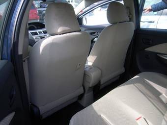 2005 Toyota Belta Wallpapers