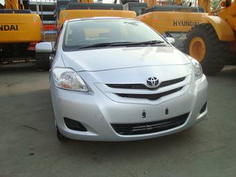 2005 Toyota Belta Pictures