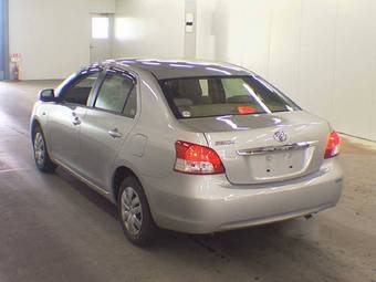 2005 Toyota Belta Wallpapers