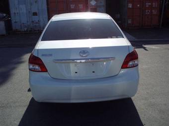 2005 Toyota Belta Pictures