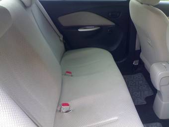 2005 Toyota Belta Pictures