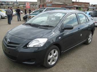 2005 Toyota Belta Pics