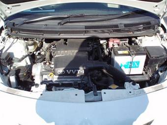 2005 Toyota Belta Pictures
