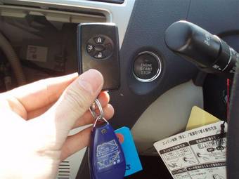 2005 Toyota Belta Pictures