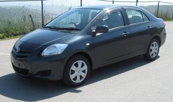 2005 Toyota Belta Photos