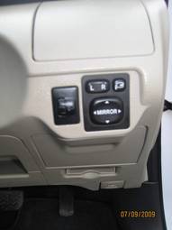 2005 Toyota Belta Photos