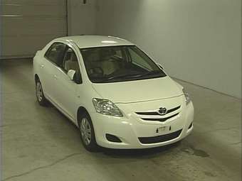 2006 Toyota Belta Photos