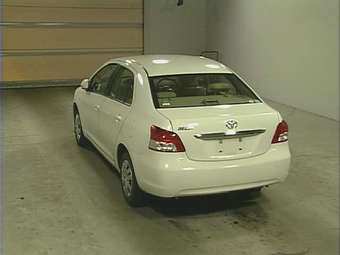 2006 Toyota Belta Pictures