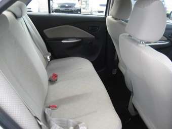 2006 Toyota Belta Pictures