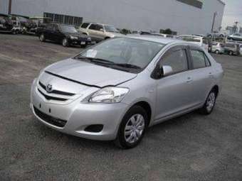 2006 Toyota Belta Pictures