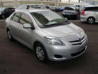 2006 Toyota Belta Pictures