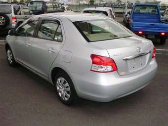 2006 Toyota Belta Photos