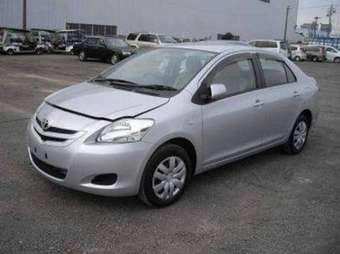 2006 Toyota Belta Photos