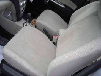 2006 Toyota Belta Images