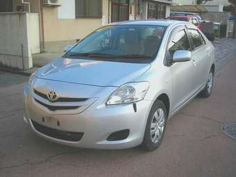 2006 Toyota Belta Pictures