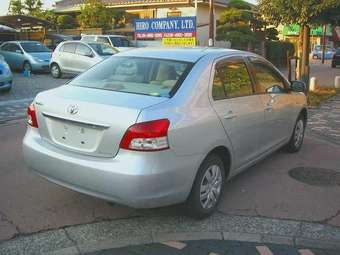 2006 Toyota Belta Photos