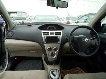 2006 Toyota Belta Pictures