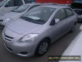 2006 Toyota Belta Images