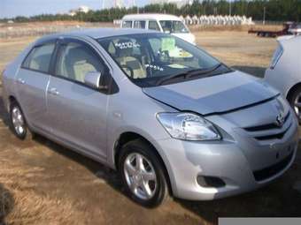 2006 Toyota Belta Pictures