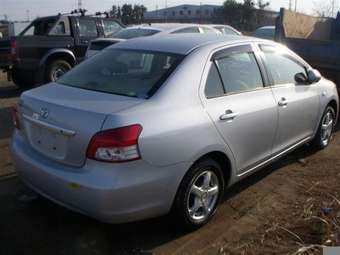 2006 Toyota Belta Photos