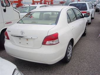 2006 Toyota Belta Photos