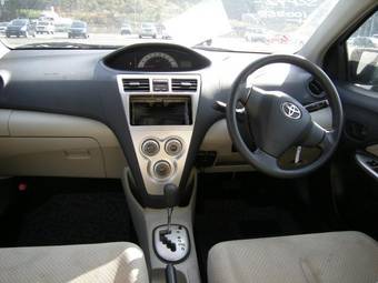 2006 Toyota Belta Pictures