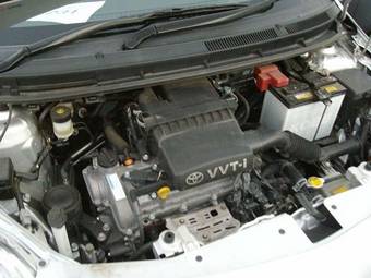 2006 Toyota Belta Pictures