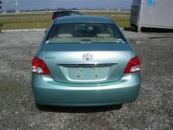 2006 Toyota Belta Photos