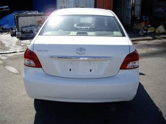 2006 Toyota Belta Photos