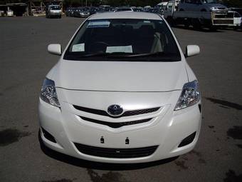 2006 Toyota Belta Pictures