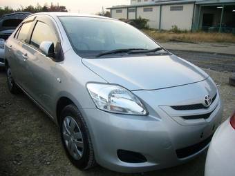 2006 Toyota Belta Photos