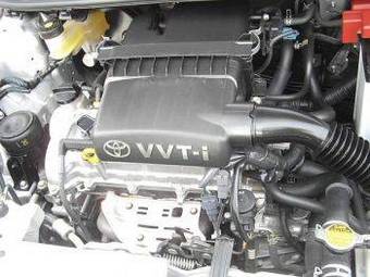 2006 Toyota Belta Pictures
