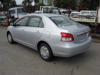 2006 Toyota Belta Pictures