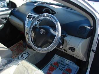 2006 Toyota Belta Pics