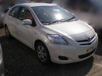 2006 Toyota Belta Pictures