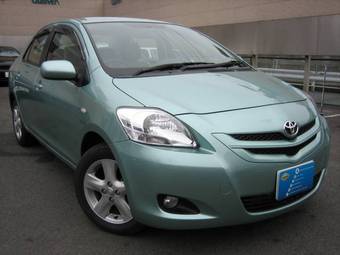 2006 Toyota Belta Photos