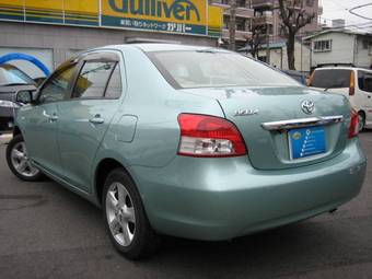 2006 Toyota Belta Images