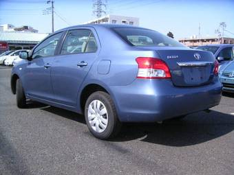 2006 Toyota Belta Photos