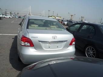 2006 Toyota Belta Pictures