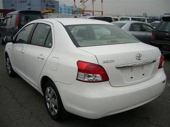 2006 Toyota Belta Pictures