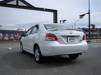 2006 Toyota Belta Pictures