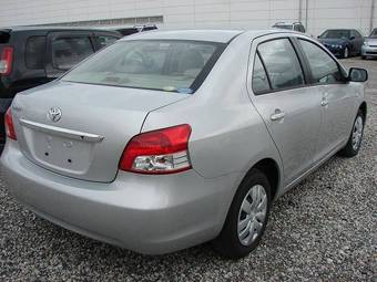 2006 Toyota Belta Pics