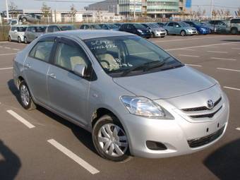 2006 Toyota Belta Pictures