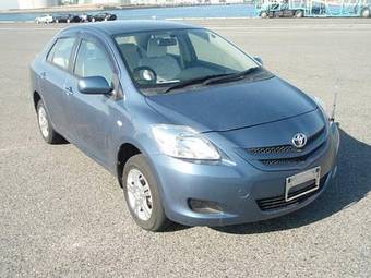 2006 Toyota Belta Photos