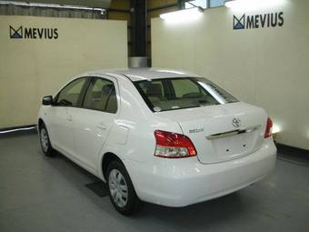 2006 Toyota Belta Pictures