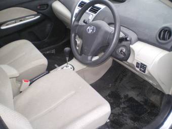 2006 Toyota Belta Pictures