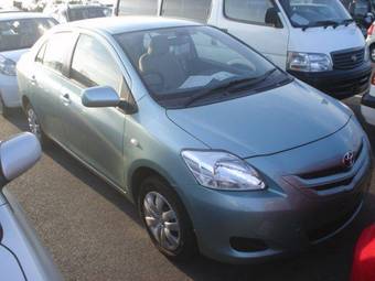 2006 Toyota Belta Pictures